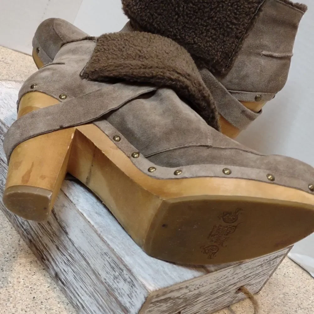 👍 Vintage Nine West  Suede Booties Retro Size 9.   A8